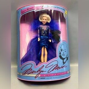 Vintage Marilyn Monroe Collectors
Series Spectacular Showgirl Marilyn Doll